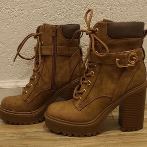 GBG Los Angeles Light Brown Platform Combat Boots with Zipper.